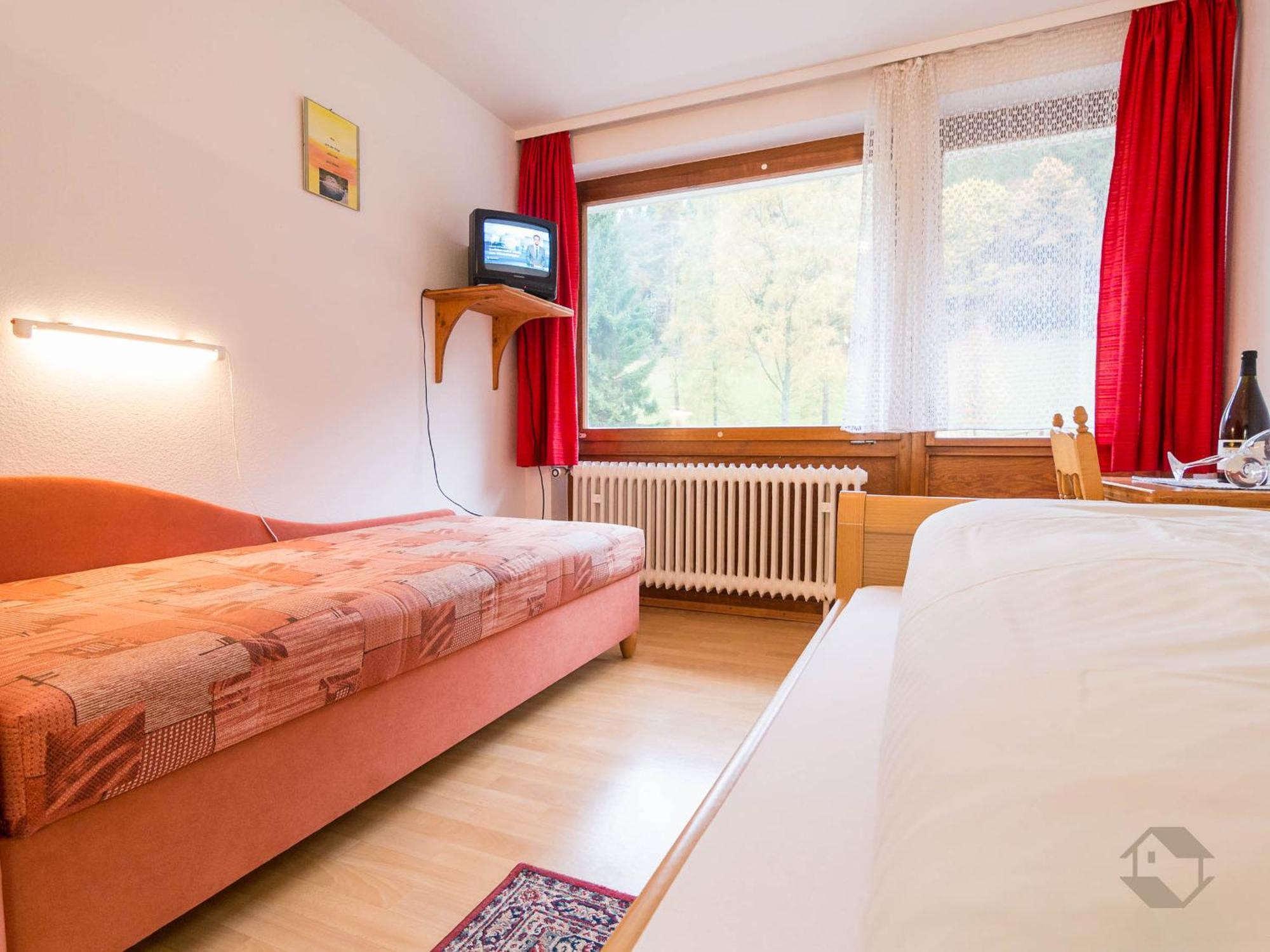 Enri Theater & Pension Bruderhaus Altensteig Szoba fotó
